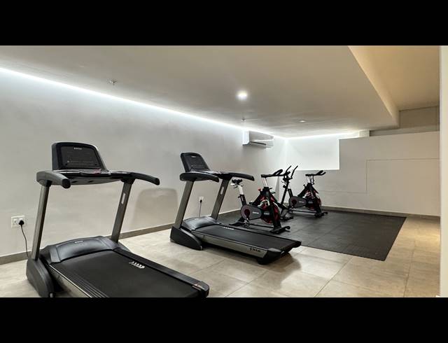 3 BEDROOM APARTMENT FOR SALE IN UMHLANGA RIDGE